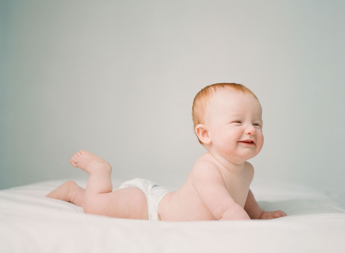 How to Create a Daily Baby Schedule That Reduces Fussiness and Overtiredness